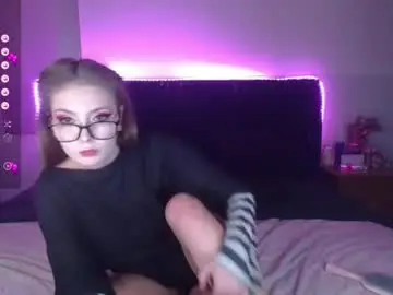 Chaturbate Free Porn Cam of shysweetrish
