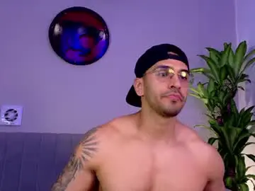 Chaturbate Live Sex Cam of tony_muscle1