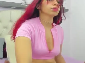 Chaturbate Live Sex Cam of bella_ebony19