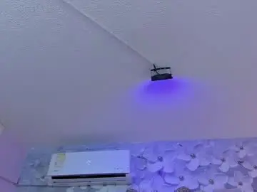 Chaturbate Free Live Porn of violeta_medina