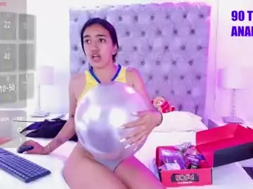 Chaturbate Free Porn Cam of zoe_m00n