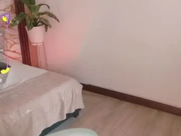Chaturbate Nude Webcam of ahvi_ebony