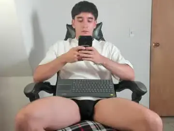 Chaturbate Sex Cam of leo_jones389
