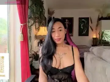 Chaturbate Live Sex Cam of bianca_transpinay