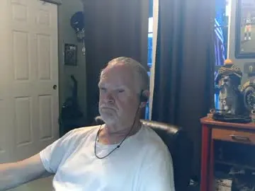 Chaturbate Free Live Porn of midwestdad09