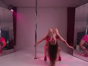 Chaturbate Live Sex Cam of _meganmeow_