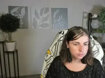 Chaturbate Live Sex of elara_starfall