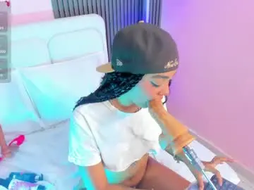 Chaturbate Sex Cam of clawdeen__wolf