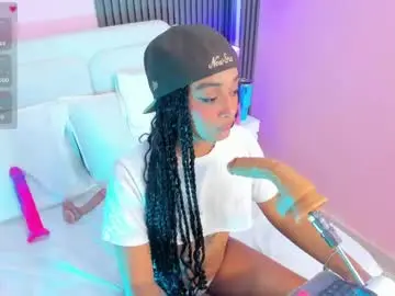 Chaturbate Free Porn Cam of clawdeen__wolf