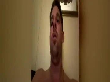 Chaturbate Live Porn of reddrockett69