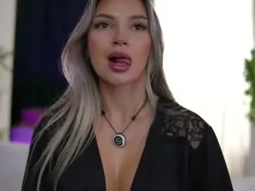 Chaturbate Live Sex Cam of _arielle