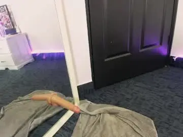 Chaturbate Best live sex cam show of mazeekiin