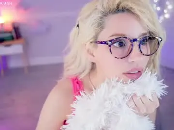 Chaturbate Sex Cam of cherrycrush