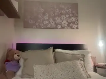 Chaturbate Live Sex Cam of athenaaa8