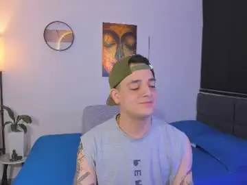 Chaturbate Live Sex Cam of kendel_dimitri
