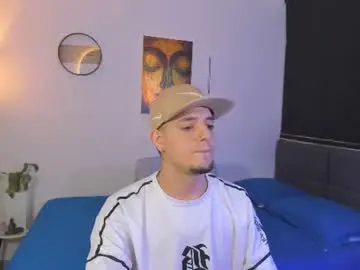 Chaturbate Live Sex of kendel_dimitri