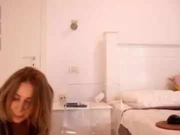 Chaturbate Watch Live Sex Cams of aariana4u