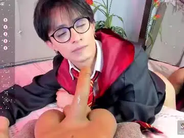 Chaturbate Adult Webcam of cherryy_boy
