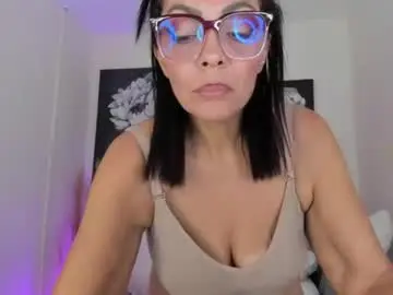 Chaturbate Watch Live Sex Cams of miapins