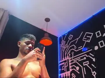 Chaturbate Adult Webcam of daniel_boy18