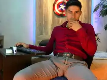 Chaturbate Best live sex cam show of andrew_elliot