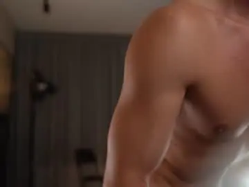 Chaturbate Live Sex Cam of bbrandon_