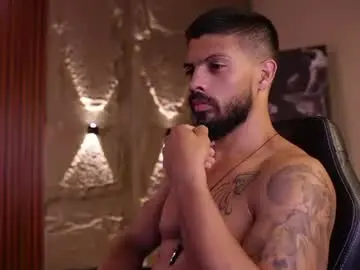 Chaturbate Best live sex cam show of dann_saenz