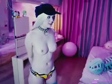 Chaturbate Best live sex cam show of madnessalise