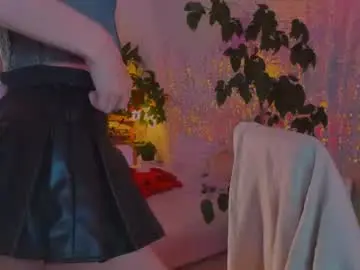 Chaturbate Live Sex Cam of poli__