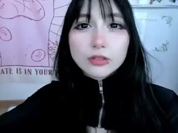 Chaturbate Free Live Porn of holy420loly