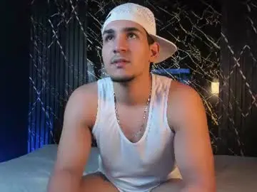 Chaturbate Adult Webcams of massimo_vidal