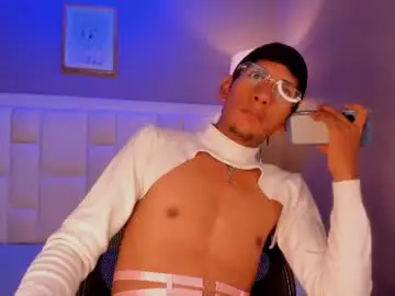 Chaturbate Watch Live Sex Cams of nick_collins20