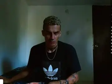 Chaturbate Free Live Porn of bray_hotboy