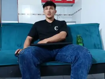 Chaturbate Watch Live Sex Cams of jacques_cardiet