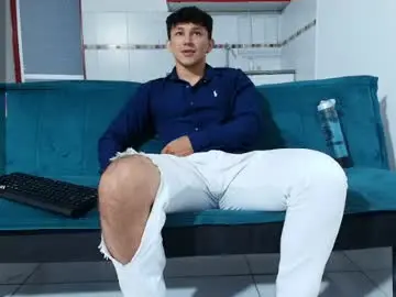 Chaturbate Live Sex Cam of jacques_cardiet