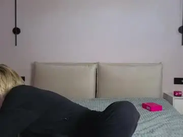 Chaturbate Free Porn Cam of whiteflower_x0