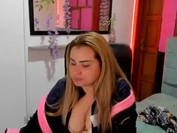 Chaturbate Sex Cam of julieta_star69