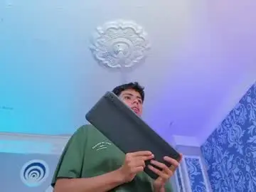 Chaturbate Live Sex Cam of hunterwest06