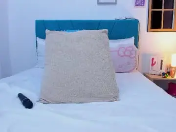 Chaturbate Live Sex Cam of kam_lopez