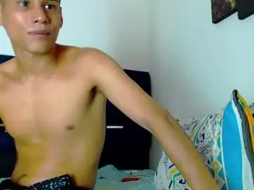 Chaturbate Live Sex of kevin_marlon