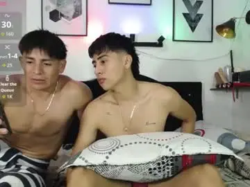 Chaturbate Live Sex of thomas_and_lyan