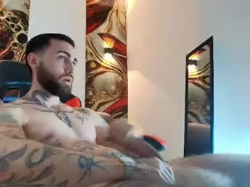 Chaturbate Nude Webcam of luke_davis01