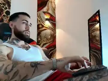Chaturbate Best live sex cam show of luke_davis01
