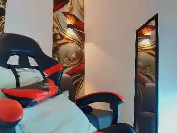 Chaturbate Nude Webcam of luke_davis01