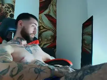 Chaturbate Free Porn Cam of luke_davis01