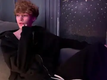 Chaturbate Sex Chat of curlytwinkboy