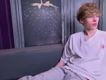 Chaturbate Adult Video Chat of curlytwinkboy