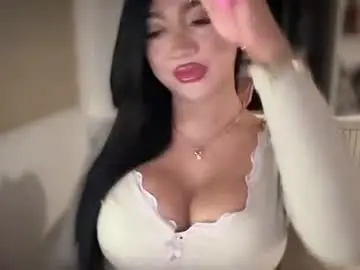 Chaturbate Live Sex Cam of foxyluscious