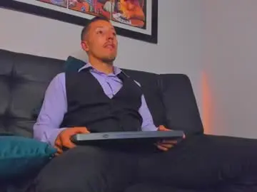 Chaturbate Live Porn of master_orion
