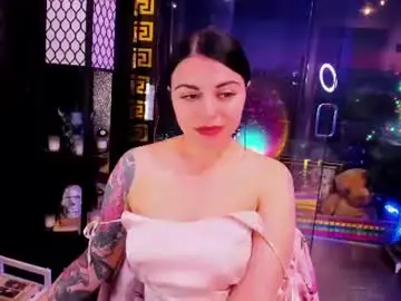 Chaturbate Live Sex Cam of alma_pearl